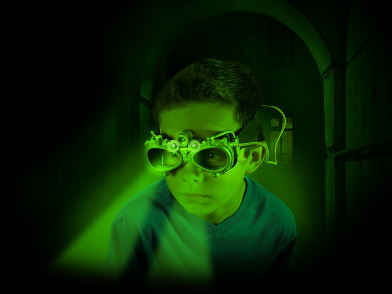 Uncle Milton's Toys Dino X Team Dino Hunter UV Night Vision Goggles